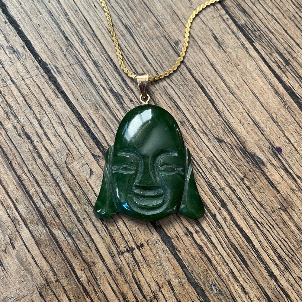 Vintage JADE BUDDHA head Pendant 16” chain